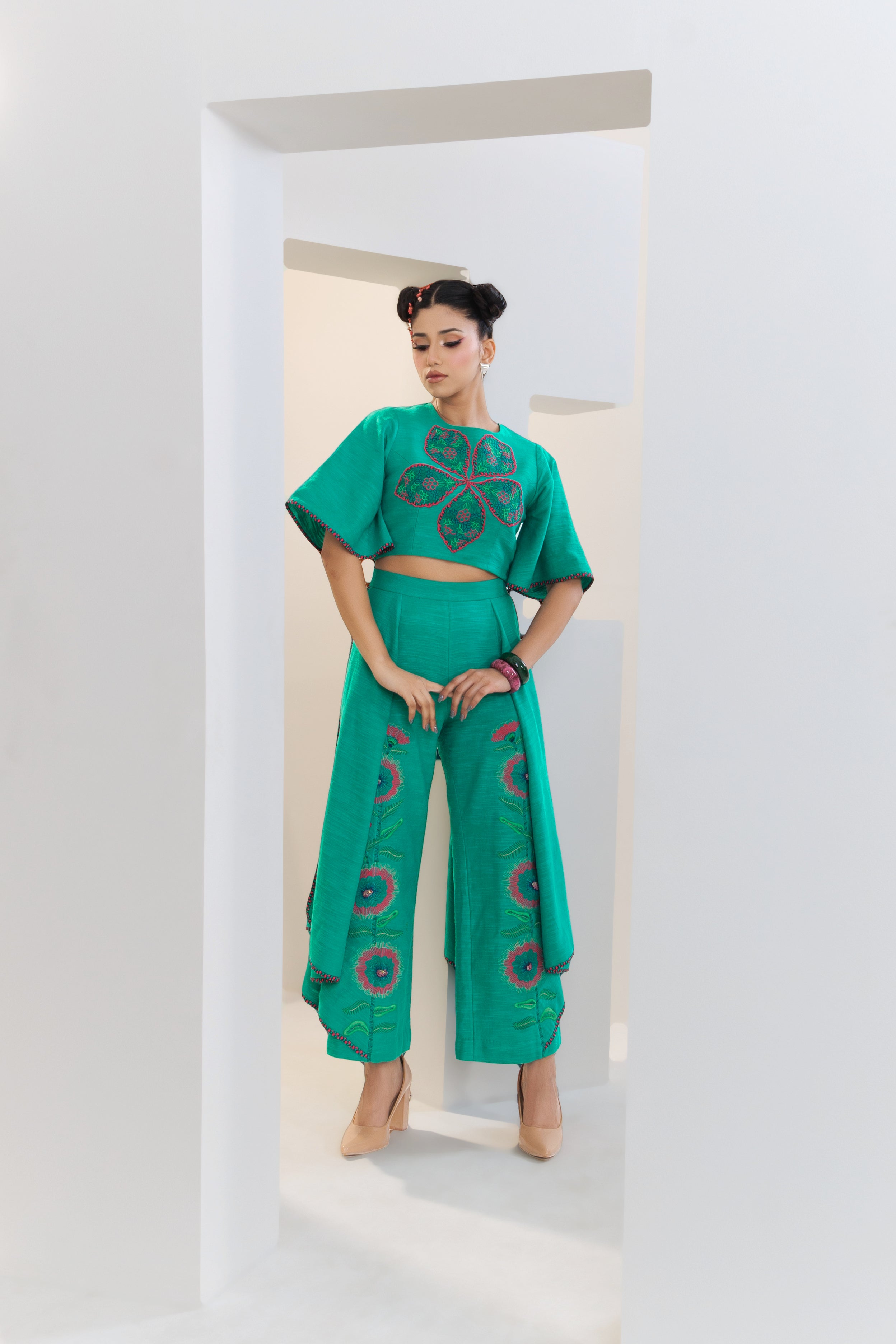 ZINNIA DRAPE PANTS & IRIS TOP SET - The Silk Love