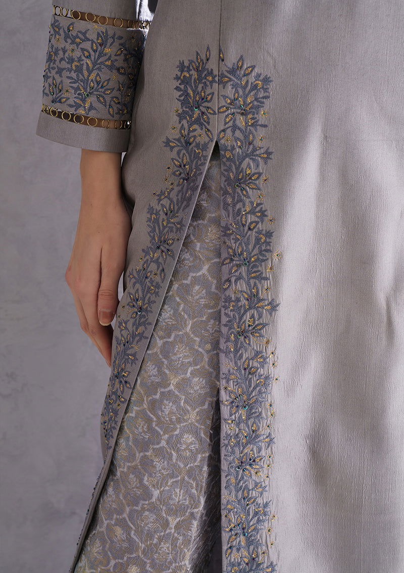 Nurvi Kurta Set