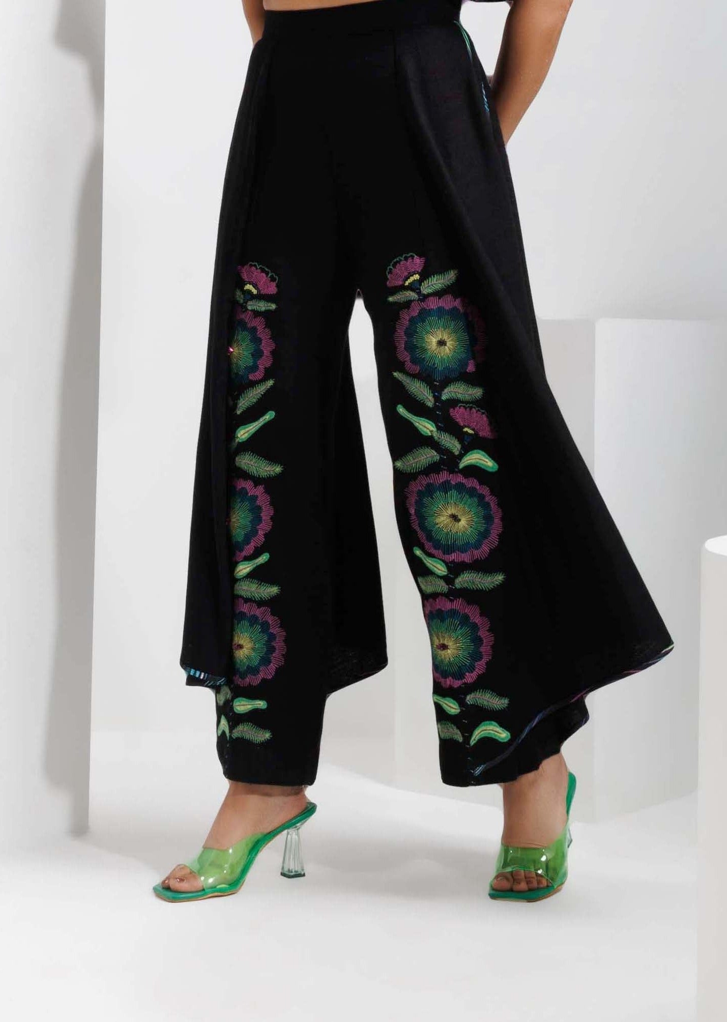 ZINNIA DRAPE PANTS - The Silk Love