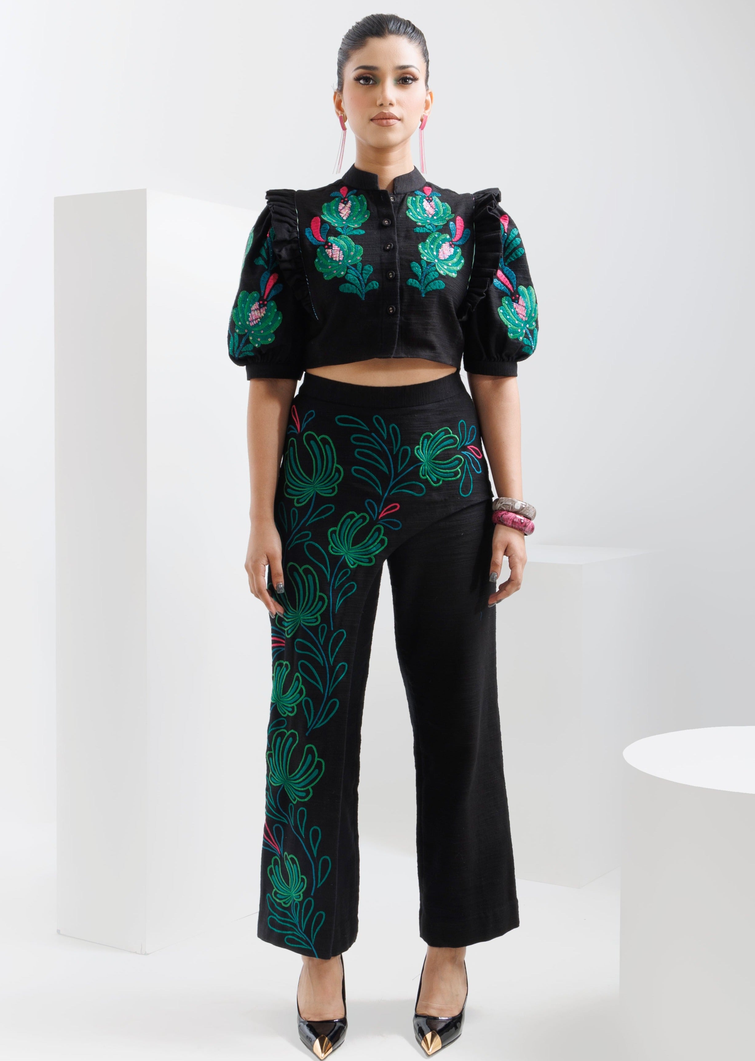 SHADOW BLOOM FLAP PANTS & BLOUSE SET - The Silk Love