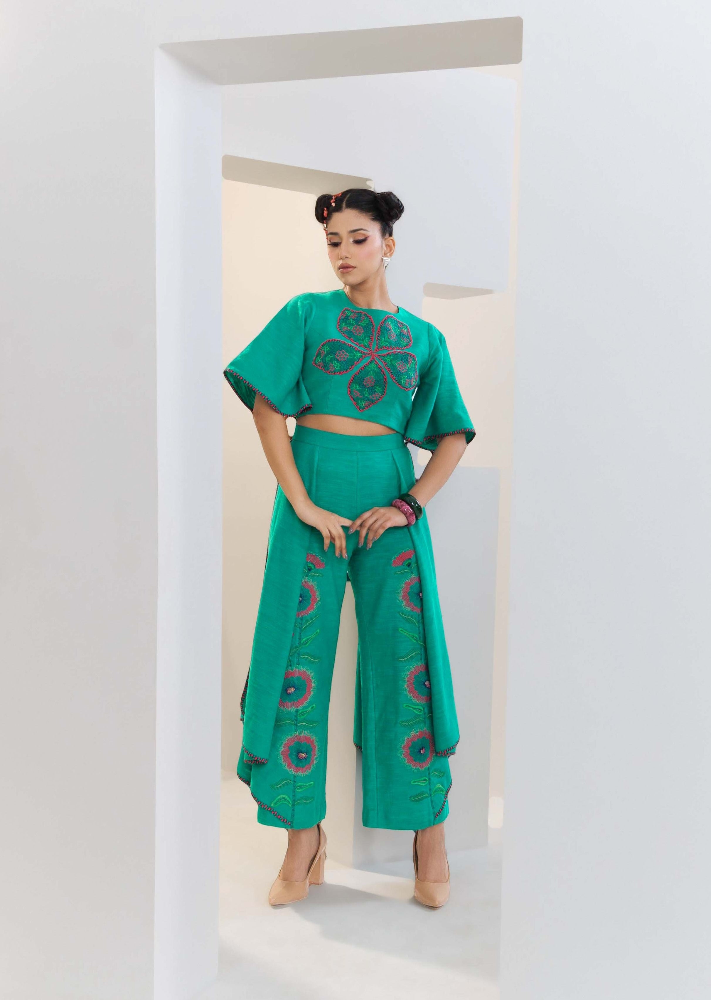 ZINNIA DRAPE PANTS & IRIS TOP SET - The Silk Love